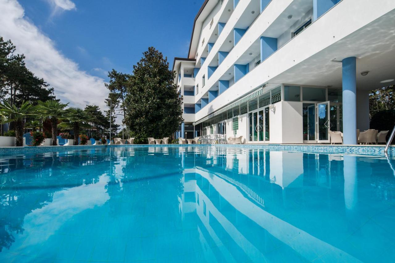 Hotel Olympia ลินญาโน ซับเบียโดโร ภายนอก รูปภาพ